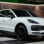 2023 Porsche Cayenne Turbo GT Coupe Chalk White Exterior - Thumbnail 3