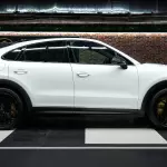 2023 Porsche Cayenne Turbo GT Coupe Chalk White Exterior - Thumbnail 7