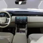 Range Rover Vogue 2023 Model Year V8 White Color with Warranty - Thumbnail 15