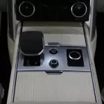 Range Rover Vogue 2023 Model Year V8 White Color with Warranty - Thumbnail 22