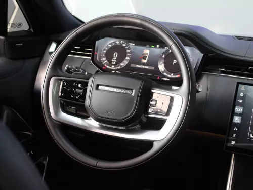  Range Rover Vogue SE Long Base 2025 Model Year 7 seater V8 Black Color