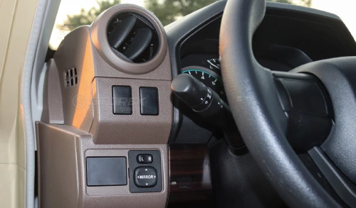 Toyota Land Cruiser LC79 Pick-Up 4.0L Petrol 2025 Model Year Beige Color Exterior 