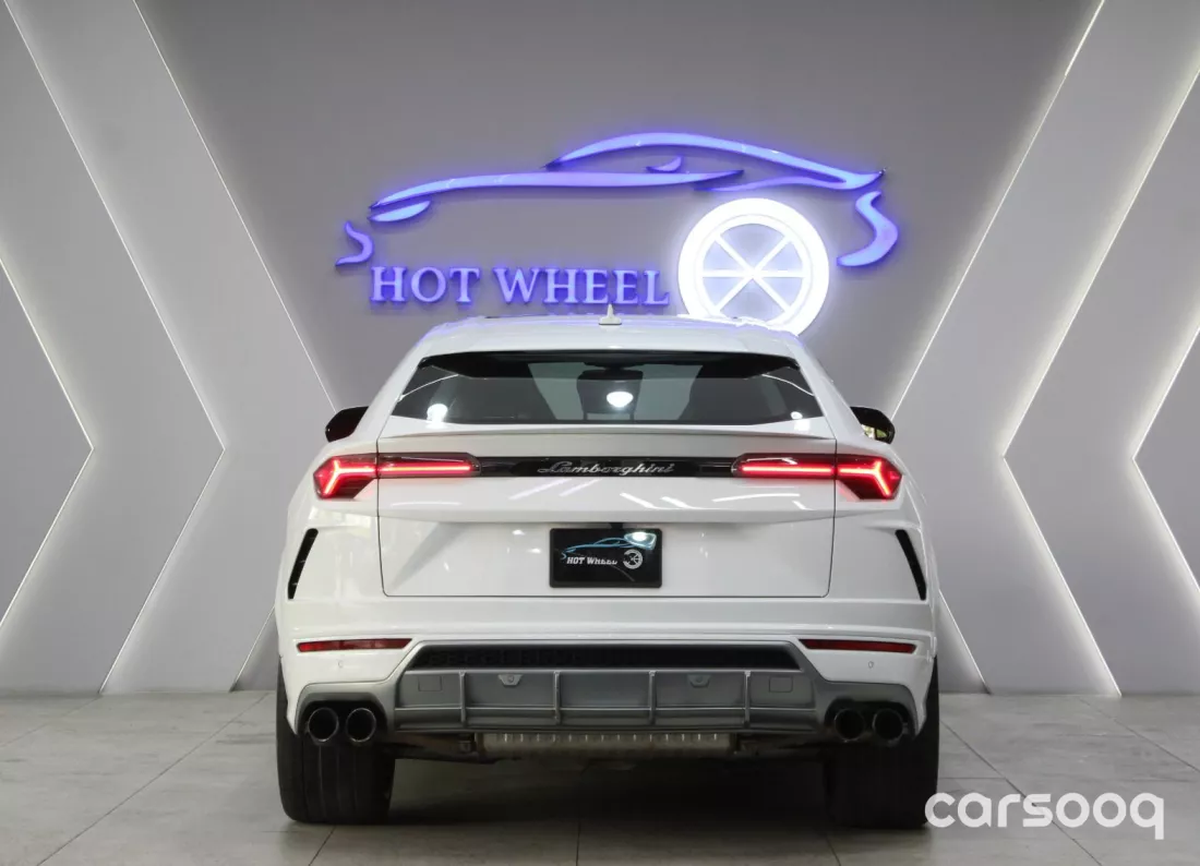 Lamborghini Urus V8, 2021  Model Year, White Color Exterior - Photo 3