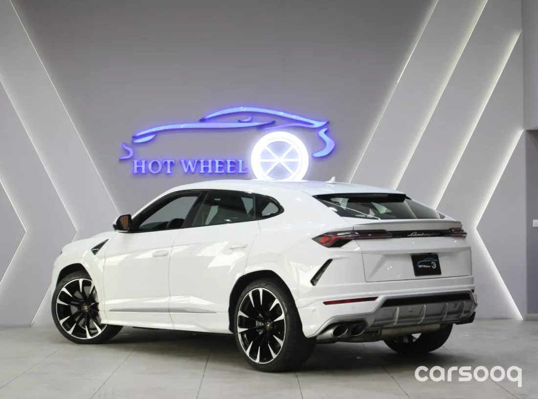 Lamborghini Urus V8, 2021  Model Year, White Color Exterior - Photo 5