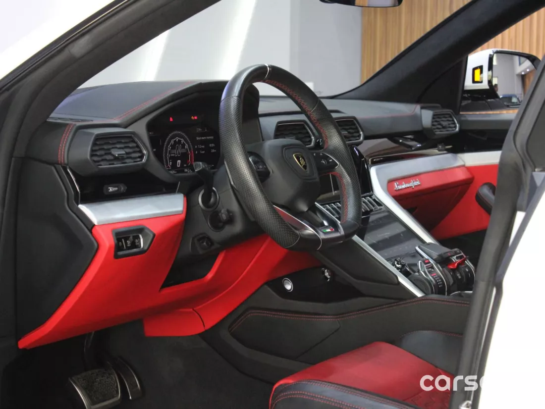 Lamborghini Urus V8, 2021  Model Year, White Color Exterior - Photo 9