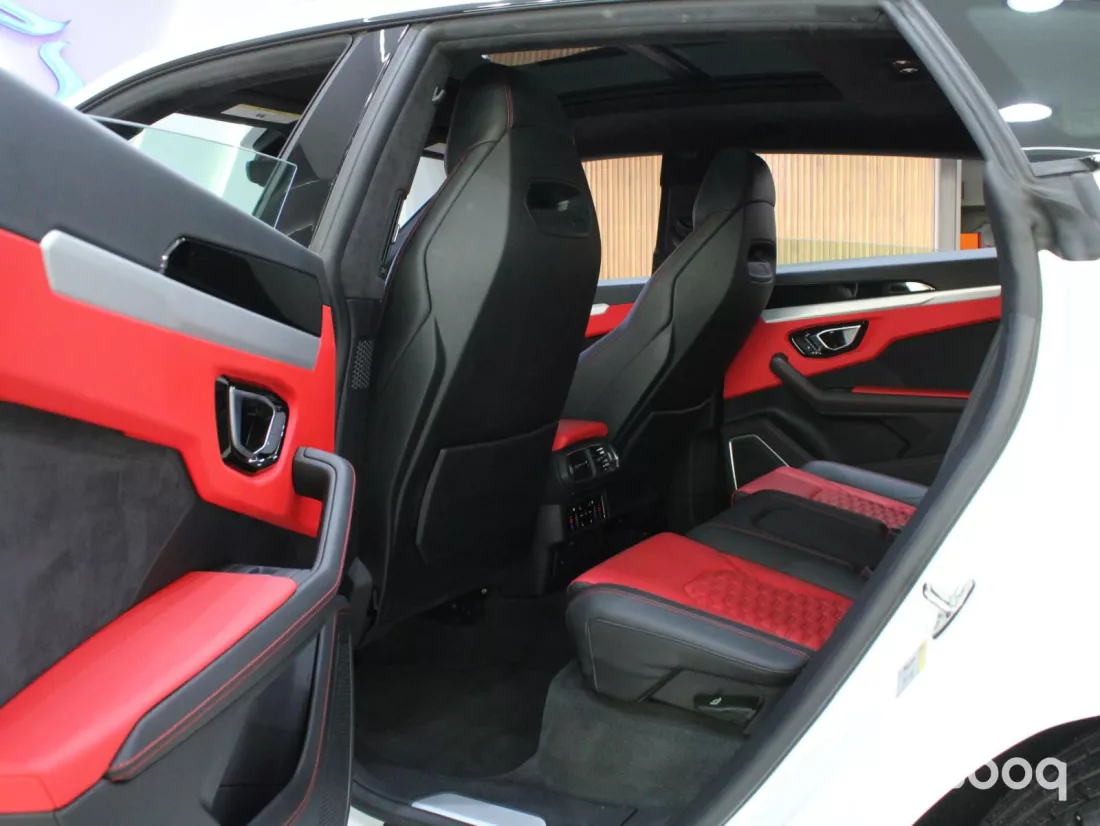 Lamborghini Urus V8, 2021  Model Year, White Color Exterior - Photo 12