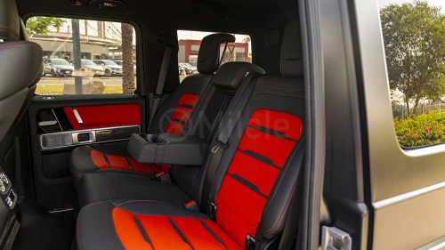 MERCEDES-BENZ G 63 4.0L 2025 MODEL YEAR BLACK COLOR