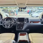 Toyota Granvia Premium Luxury 3.5L Petrol V6 2026 Model Year Black Color Exterior - Thumbnail 11