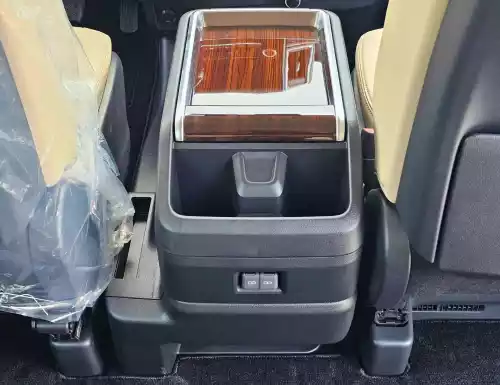 Toyota Granvia Premium Luxury 3.5L Petrol V6 2026 Model Year Black Color Exterior
