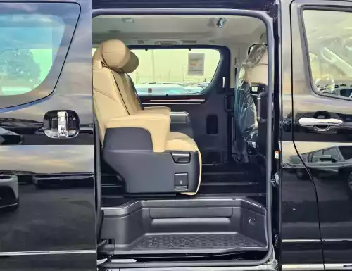 Toyota Granvia Premium Luxury 3.5L Petrol V6 2026 Model Year Black Color Exterior