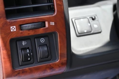 Nissan Patrol Safari 4.8L, 2024 Model Year, Silver Color Exterior