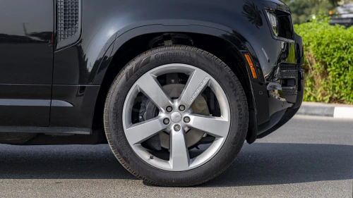 LAND-ROVER DEFENDER 110 X-DYNAMIC SE 3.0L 2025 MODEL YEAR BLACK COLOR EXTERIOR