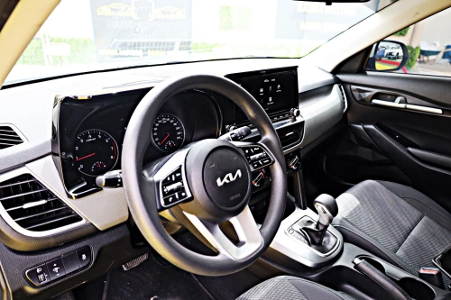 Kia Seltos 1.5L Petrol 2022 Model Year White Color Exterior