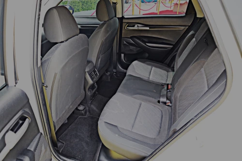 Kia Seltos 1.5L Petrol 2022 Model Year White Color Exterior