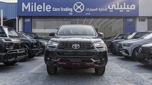 TOYOTA HILUX DC 2.8L 2025 MODEL YEAR BLACK COLOR EXTERIOR