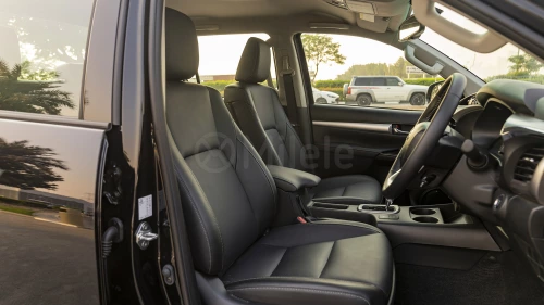 TOYOTA HILUX DC 2.8L 2025 MODEL YEAR BLACK COLOR EXTERIOR