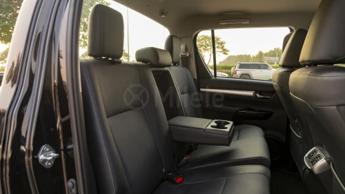 TOYOTA HILUX DC 2.8L 2025 MODEL YEAR BLACK COLOR EXTERIOR