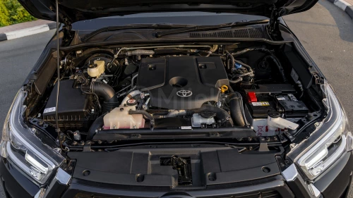 TOYOTA HILUX DC 2.8L 2025 MODEL YEAR BLACK COLOR EXTERIOR