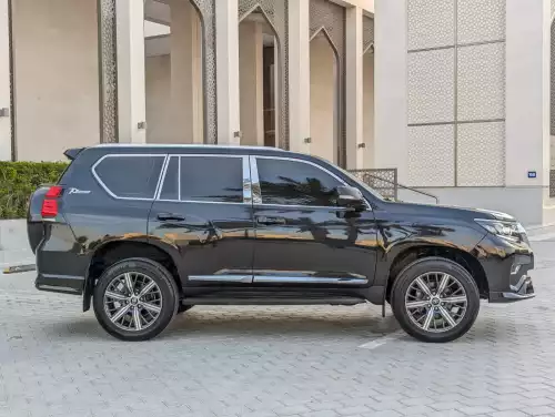 Toyota Prado Tx.l 2.7 Petrol 2016 Facelifted to 2023 Model BLack Exterior