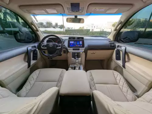 Toyota Prado Tx.l 2.7 Petrol 2016 Facelifted to 2023 Model BLack Exterior