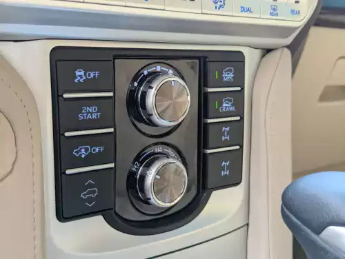 Toyota Prado Tx.l 2.7 Petrol 2016 Facelifted to 2023 Model BLack Exterior