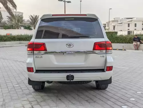 Toyota Land Cruiser GX.R 4.5L V8 Diesel 2019 Model Year White Color Exterior