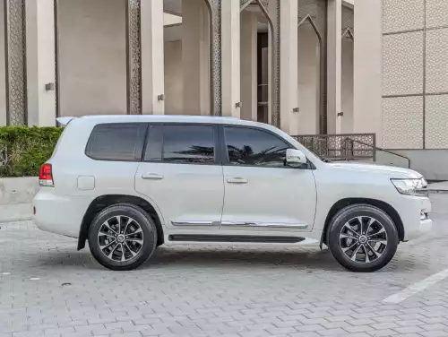 Toyota Land Cruiser GX.R 4.5L V8 Diesel 2019 Model Year White Color Exterior