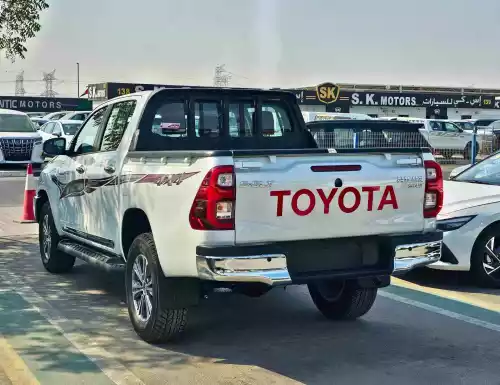 Toyota Hilux SR.5 2.7L Petrol 2025 Model Year White Color Exterior