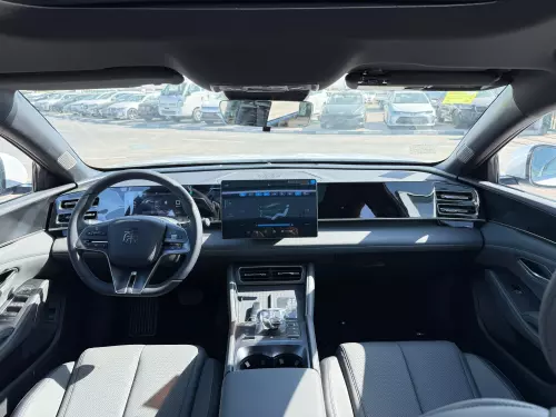 BYD QIN L Luxury 1.5L PHEV 2025 Model Year White Exterior