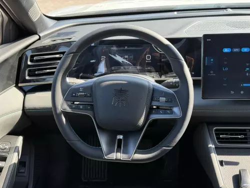BYD QIN L Luxury 1.5L PHEV 2025 Model Year White Exterior