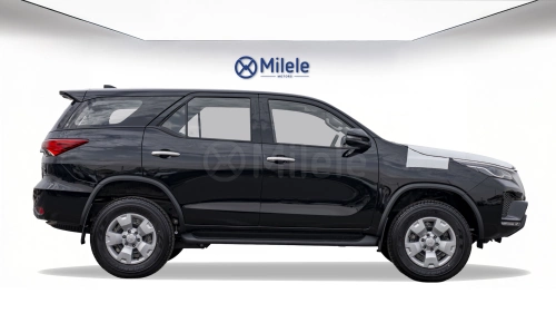 TOYOTA FORTUNER 2.7L 2025 MODEL YEAR BLACK COLOR
