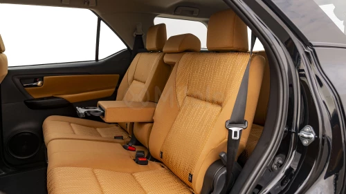 TOYOTA FORTUNER 2.7L 2025 MODEL YEAR BLACK COLOR