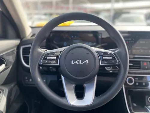KIA Seltos 1.5L Full Option 2025 Model Year Chinese Specs - White