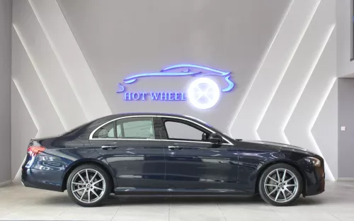 Mercedes-Benz E300 2.0L Turbo 2023 GCC with Warranty - Blue