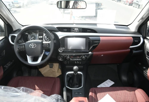 Toyota hilux SR.5 2.7L Petrol 2025 Model Year White Exterior 