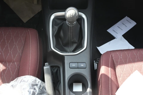 Toyota hilux SR.5 2.7L Petrol 2025 Model Year White Exterior 