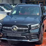 Mercedes-Benz GLB 200 1.3L Petrol 2025 Model Year Black Color Exterior - Thumbnail 3