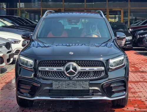 Mercedes-Benz GLB 200 1.3L Petrol 2025 Model Year Black Color Exterior