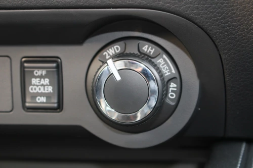 Nissan X-Terra 2.5L Petrol 4WD LE Platinum 2025 Model Year White Color