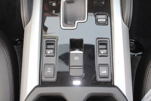 Nissan X-Terra 2.5L Petrol 4WD LE Platinum 2025 Model Year White Color