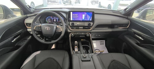 Toyota Grand Highlander 2.5L Hybrid 2025 Model Year Black Color Exterior 