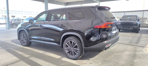 Toyota Grand Highlander 2.5L Hybrid 2025 Model Year Black Color Exterior 