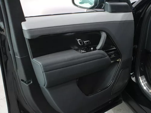 Range Rover Sport SV 4.4L V8 2025 - Black - Warranty - Carsooq
