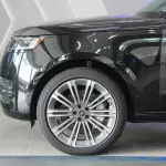 Range Rover SE 3.0L I6 2025 - Black - with Warranty - Carsooq - Thumbnail 8