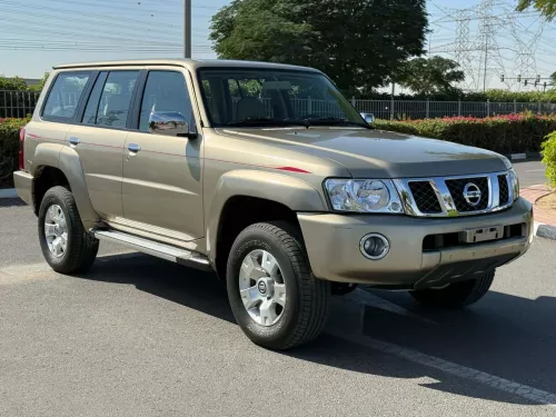 Nissan Patrol Safari 4.8L VTC 2017 - Gold Color Exterior - Carsooq