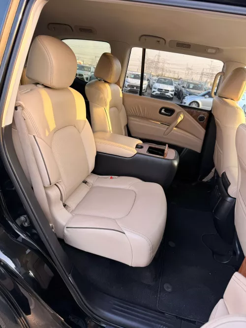 Nissan Armada SL 5.6L V8 2021 - Black - Carsooq