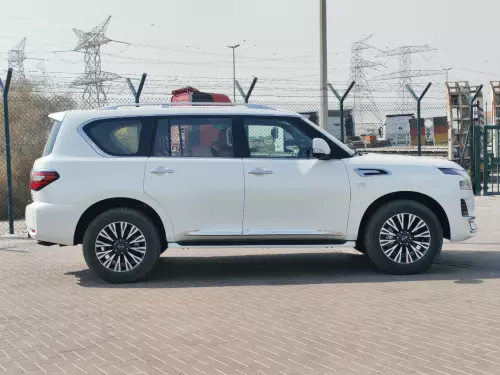 Nissan Patrol LE Platinum 5.6L V8 2024 - White - Carsooq