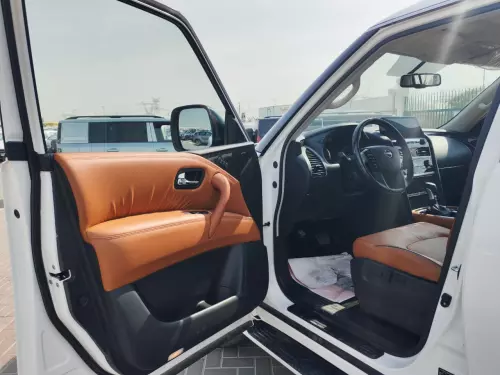 Nissan Patrol LE Platinum 5.6L V8 2024 - White - Carsooq