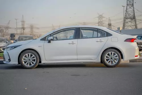 Toyota Corolla Elite 1.8L Petrol 2025 - White - Carsooq