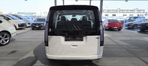 Hyundai Staria 2.2L Diesel 2026 - White Exterior - Carsooq